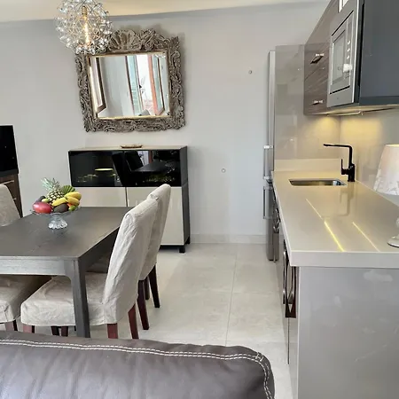 Casa Aisea Дом отдыха Калета-де-Велес